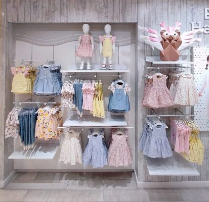 Cách Chuẩn Bị Quần Áo Khi Cho Bé Gái Đi Mẫu 